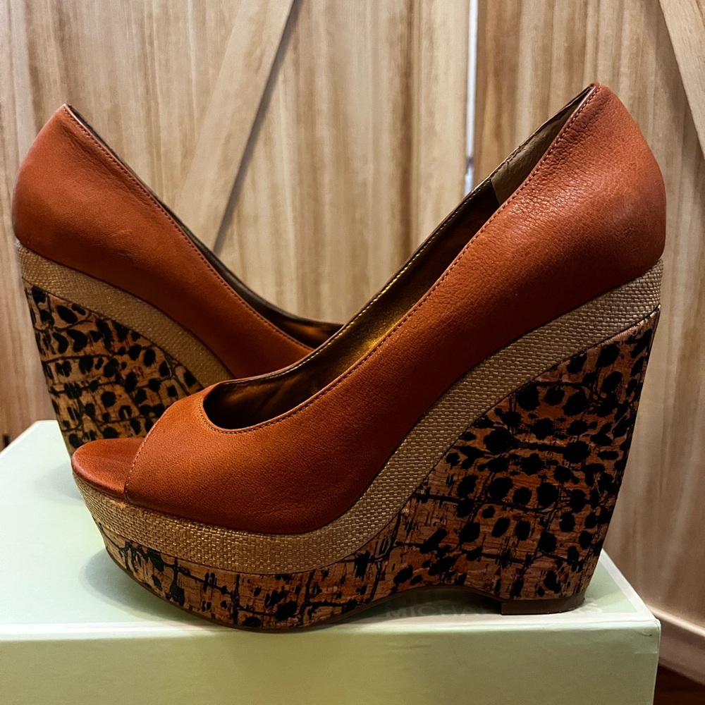 Women's shoes